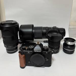 Nikon zf 相機連多支鏡頭