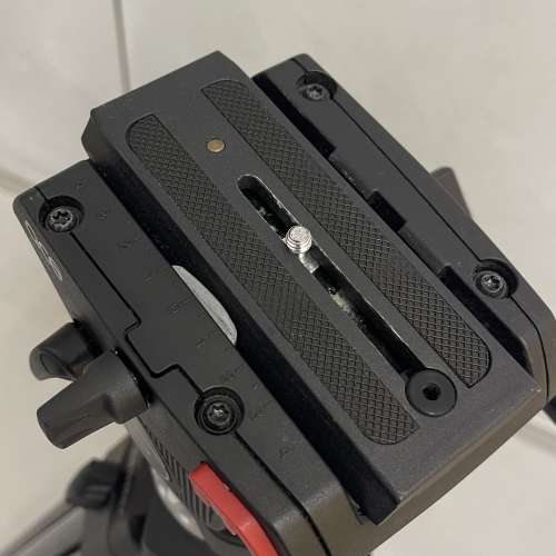 Sachtler Ace M 影片攝錄三腳架