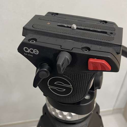 Sachtler Ace M 影片攝錄三腳架