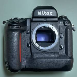 Nikon F5