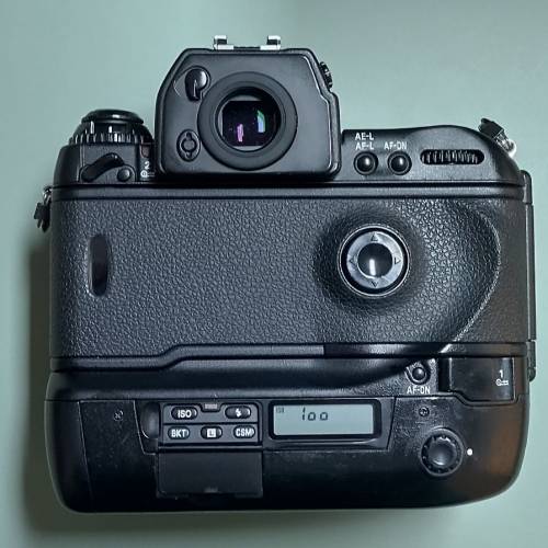 Nikon F5