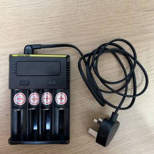 Nitecore NEW i4 電池充電器