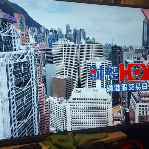 屯門良景輕鐵站交收, LG 樂金49吋Ultra HD 4K 智能電視49UF6800 連遙控 (螢幕有條...
