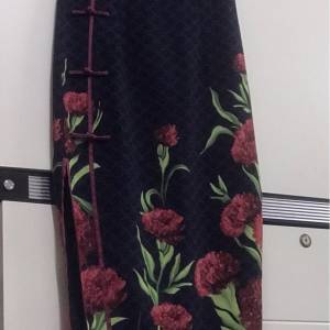 黑色紅花旗袍