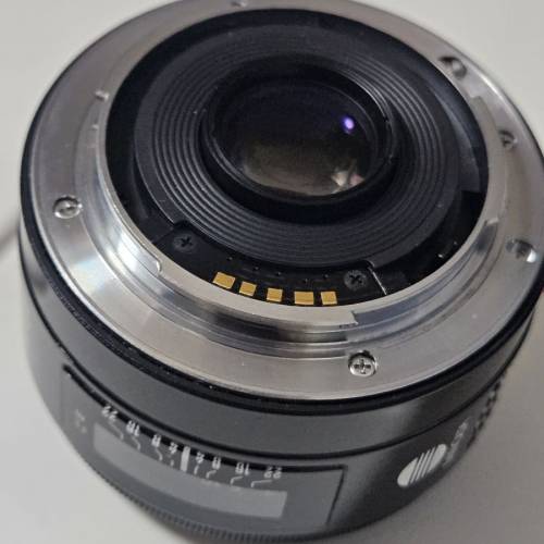 Minolta AF 28mm f/2.8