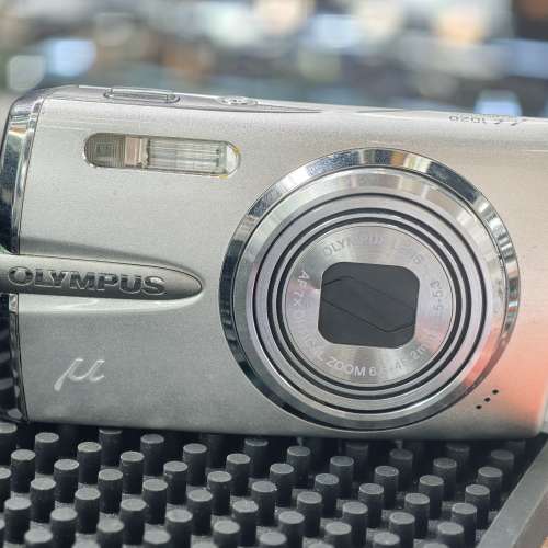 olympus U1020 CCD 冷白皮 功能正常 配件齊全 三個月保養 （NO Canon Sony Fujifil...