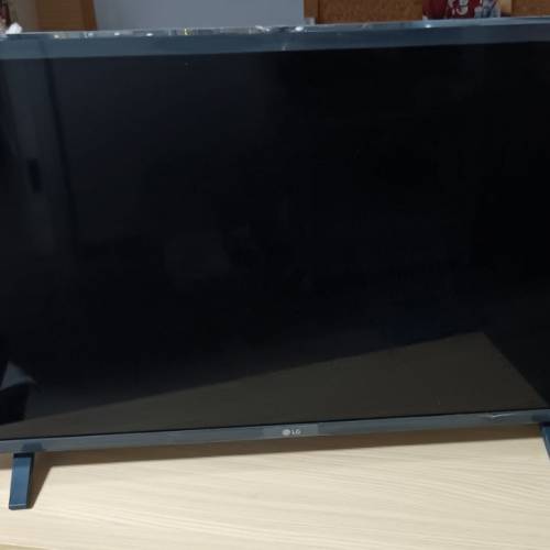 LG 32LM6350PCB 型號的 32 吋全高清（FHD）智能電視