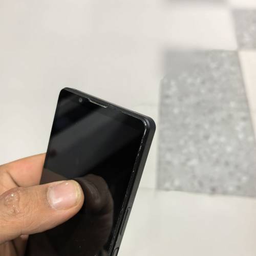 SONY xperia 5 v