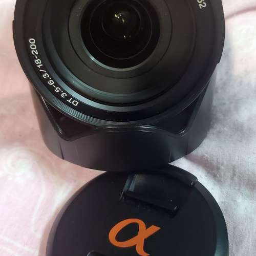 Sony DT 18-200mm F3.5-6.3 / DT 18-70mm F3.5-5.6 lens (for Sony A mount)