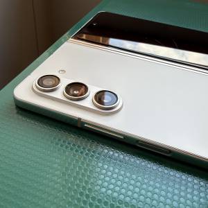 港行  Samsung Galaxy Z Fold5 白色 9成新 1TB