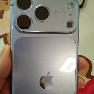 iPhone 18 pro max 512藍色