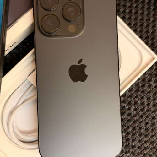 iPhone 16 Pro 512GB 黑鈦