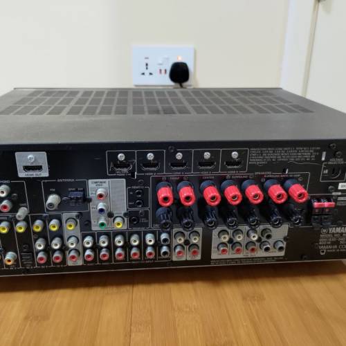 Yamaha RX-V667 (影音主機)  AVR Receiver + 座地喇叭（三路）
