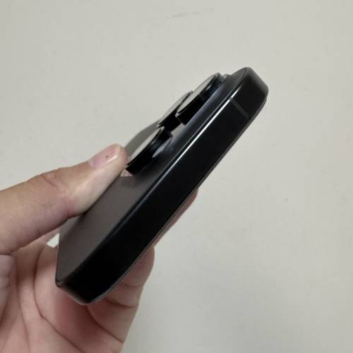 iPhone 16pro  256gb,港行雙卡黑色鈦金屬，極新冇維修冇暗病，電池健康度90，所有原...
