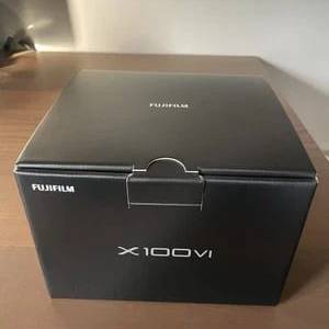 Fujifilm Camera X100 VI - Brand New With zero shutter count.