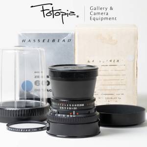 || Hasselblad Carl Zeiss Distagon C 60mm F3.5 T* with packing, hood & filter ||
