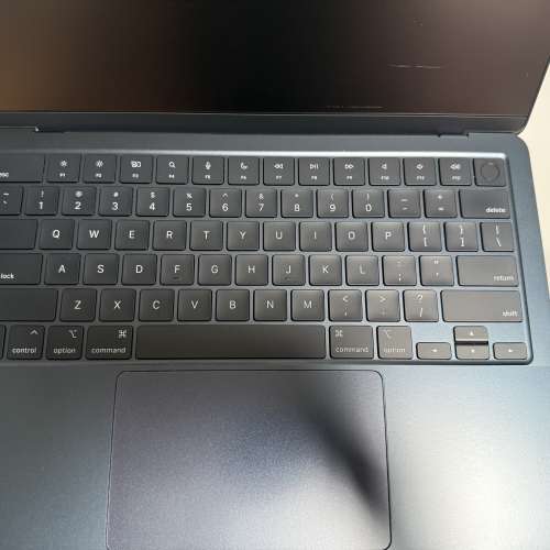 Apple MacBook Air 13.6" M2 8GB 512GB (Excellent Condition)