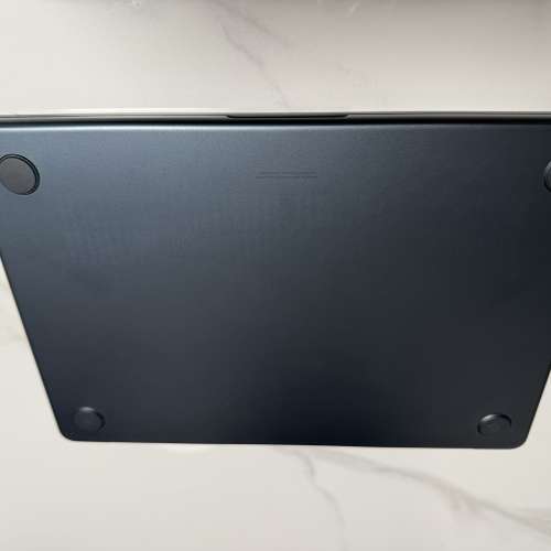Apple MacBook Air 13.6" M2 8GB 512GB (Excellent Condition)
