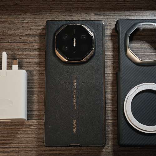 85%新 Huawei Mate XT Ultimate 三摺疊 16+512GB 華為三摺機 黑金色 內地水貨（屏幕...