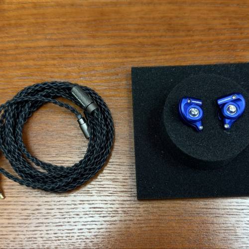 Acoustune HS1300SS