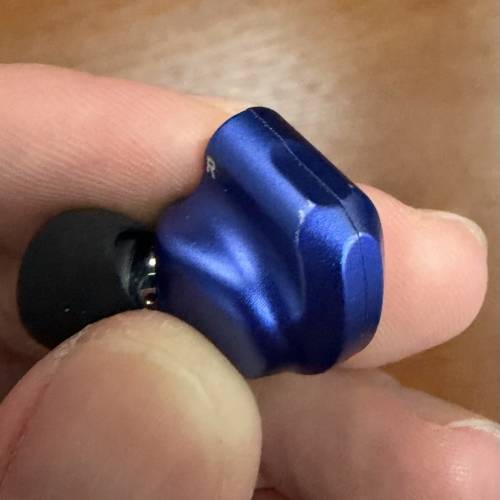Acoustune HS1300SS