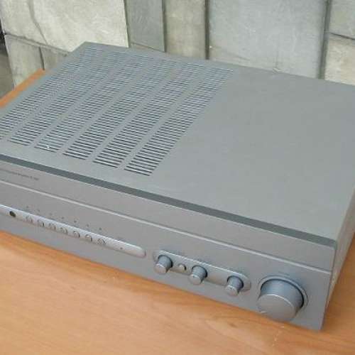 NAD C352 Integrated Amplifier (80w中階機)