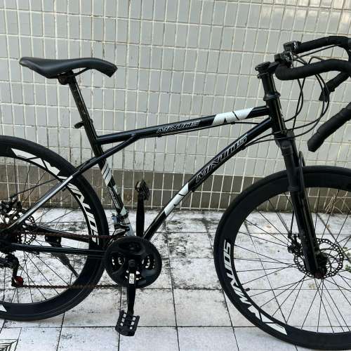 代友出售 淘寶 黑色 21波 碟煞 公路車 (請看內文 ), 賣一對車輪送車架 HK$150.00