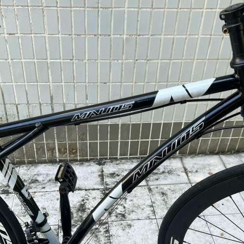 代友出售 淘寶 黑色 21波 碟煞 公路車 (請看內文 ), 賣一對車輪送車架 HK$150.00