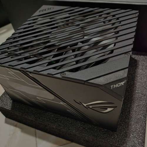 ASUS ROG Thor 850W Platinum 電腦火牛