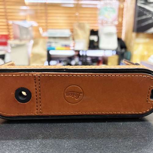 Leica Leather Half Case and strap for Q3 Camera, Cognac (19652) used Case