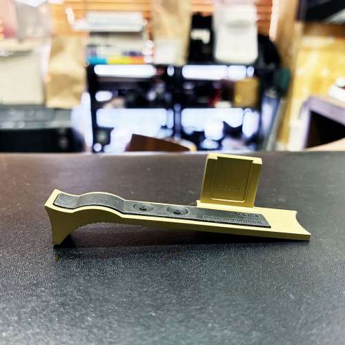Origina Leica Q3 Gold Thumb Support Thumb Grip 19532 (Used)