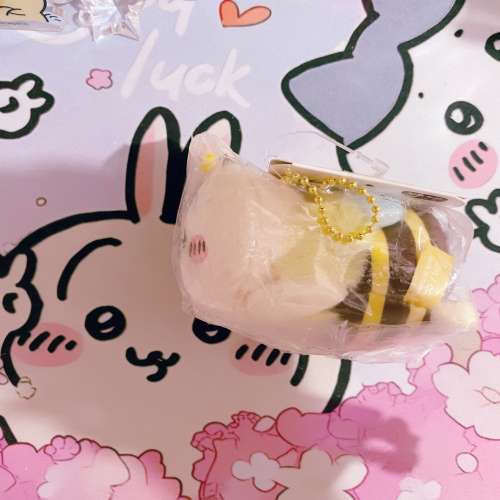 💖日版兔兔🐰ちいかわ Chiikawa 蜜蜂兔兔  吊飾