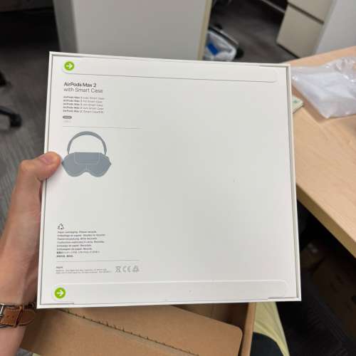 全新 AirPods Max 2 星光色