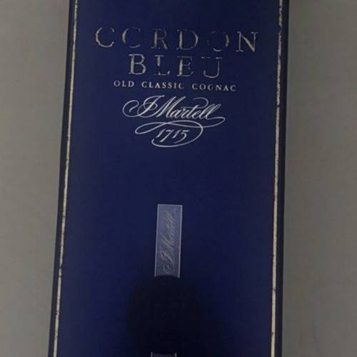 馬爹利干邑白馬牌Martell