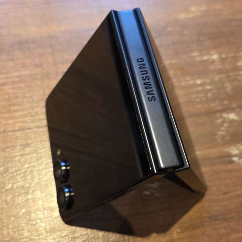 Samsung Z Flip 7 5G 12+512GB 香港行貨 全新一樣