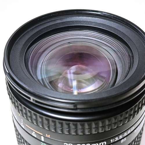 Nikon AF Zoom-Nikkor 28-200mm f/3.5-5.6D 鏡頭