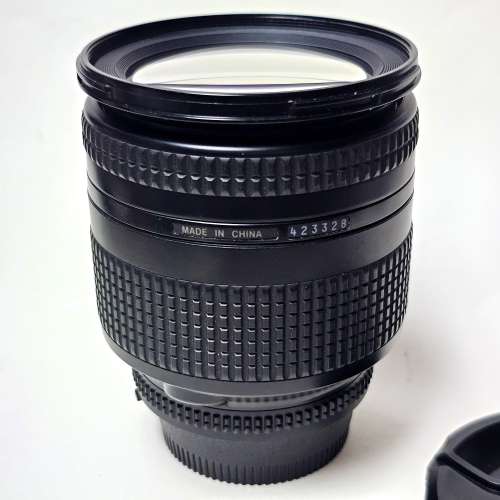 Nikon AF Zoom-Nikkor 28-200mm f/3.5-5.6D 鏡頭
