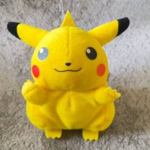 90%NEW 1998 Pokemon Pikachu 寵物小精靈 比卡超 公仔