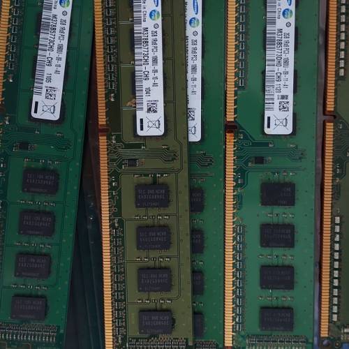DDR3 1RX8 4GB/2GB RAMS