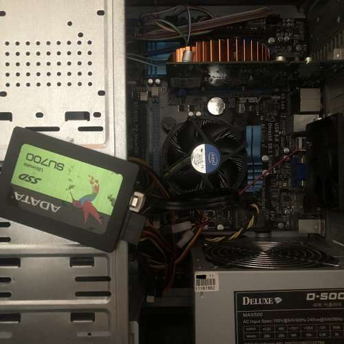 代友出售    電腦主機  Intel i5-2400 3.1GHz ,  ADATA  120  SSD