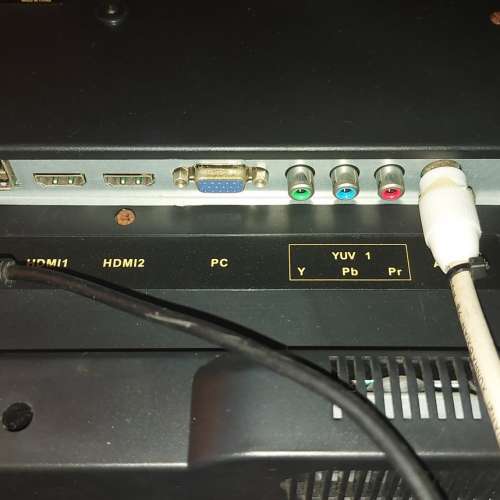 屯門良景輕鐵站交收, TEAC 24吋 數碼電視機 LED-2408 連火牛及OEM遙控 左邊角螢幕有...