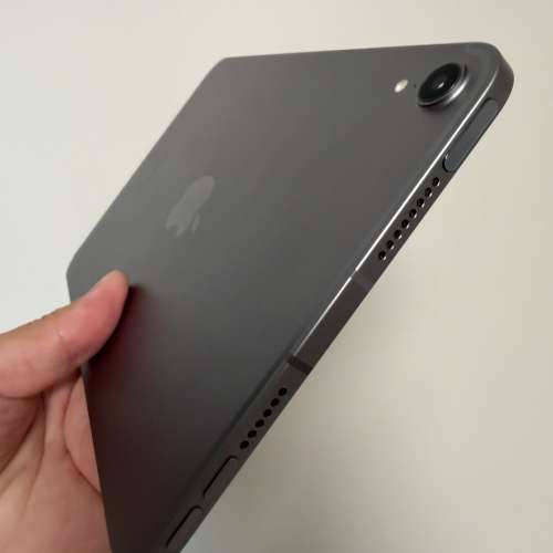 5G版iPad mini a17pro 128gb港版極新少用，完美冇花，電池健康度95！