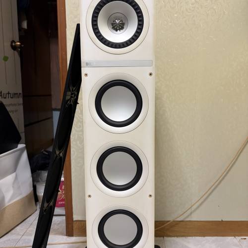 KEF Q500