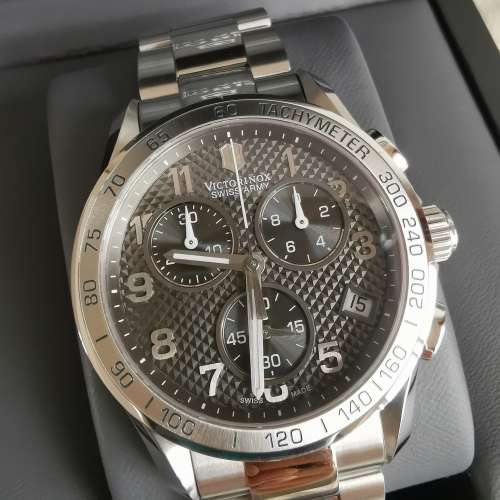 瑞士 Victorinox  男裝鋼帶手錶 Victorinox Swiss Army Chrono Classic Men's Watch