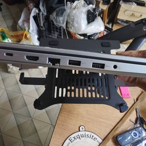 Dell Inspiron 5493 筆記型電腦