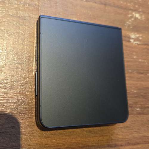Samsung Z Flip 7 5G 12+512GB 香港行貨 全新一樣