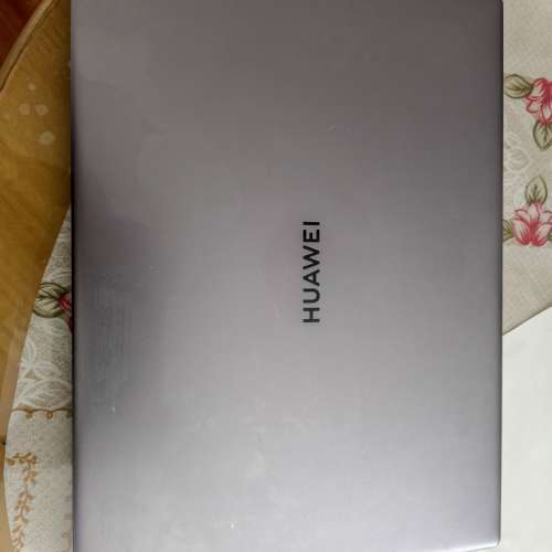 HUAWEI手提電腦2K 画面，i5-8代，