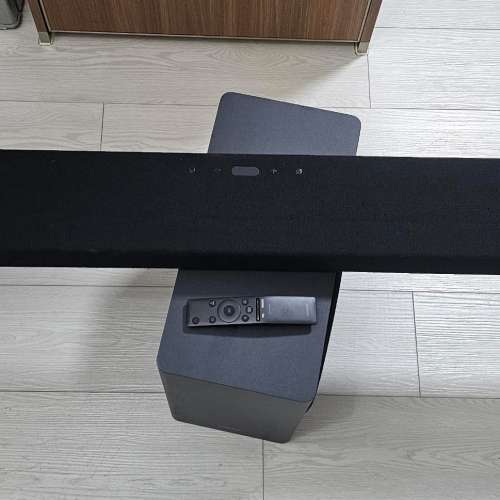 Samsung 旗艦級 7.1.2 聲道加 Q-Symphony Soundbar