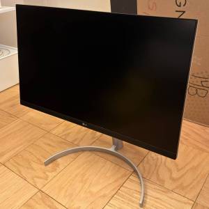 LG 27UN850-W 27" 4K UHD IPS 顯示器 (Type-C 60W)