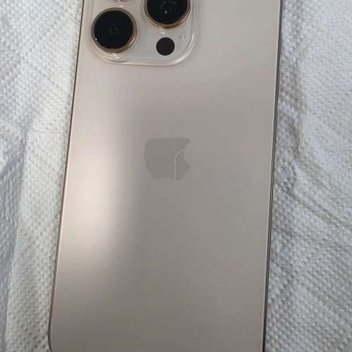 出售95% 新。iPhone 16 pro 512gb,  港行沙漠鈦金屬色